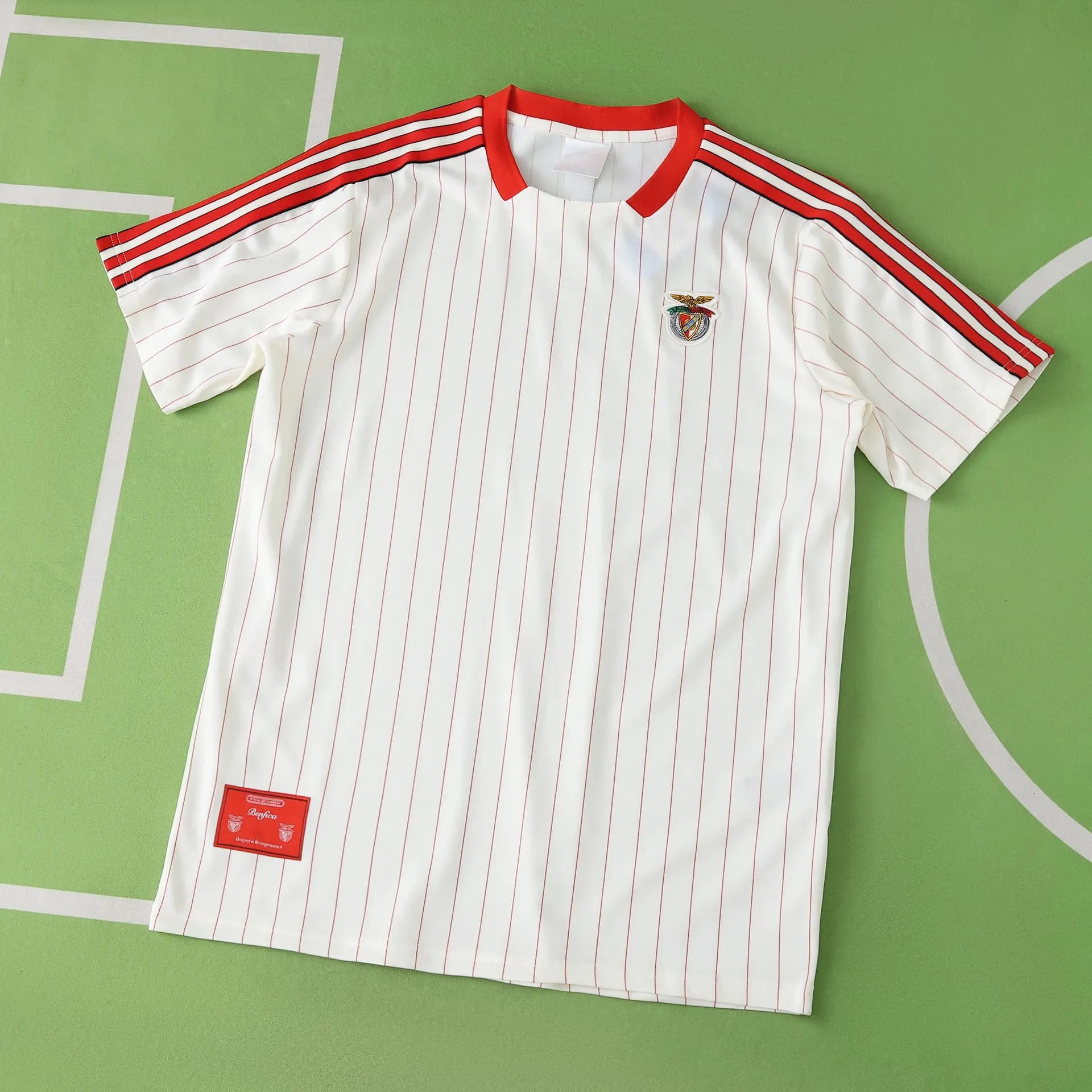 2526 Benfica White Vintage T-Shirt (Please note customization details at checkout, messages will not be considered)