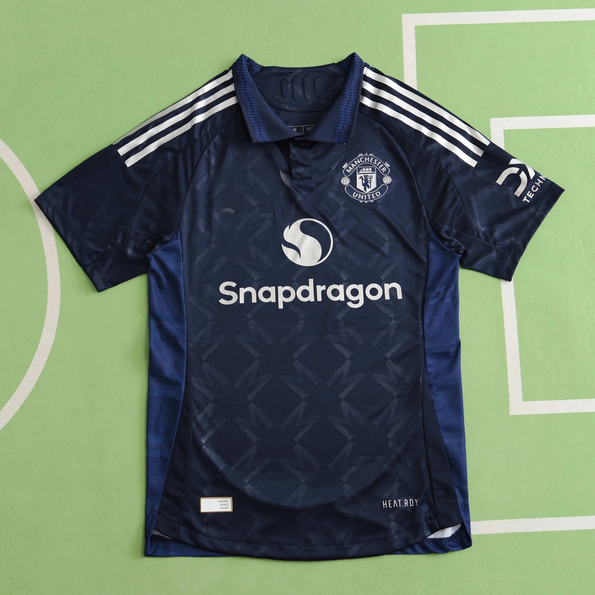 2425 Manchester United Away Player Version (For customization, please leave a note with your order. Do not send private messages)