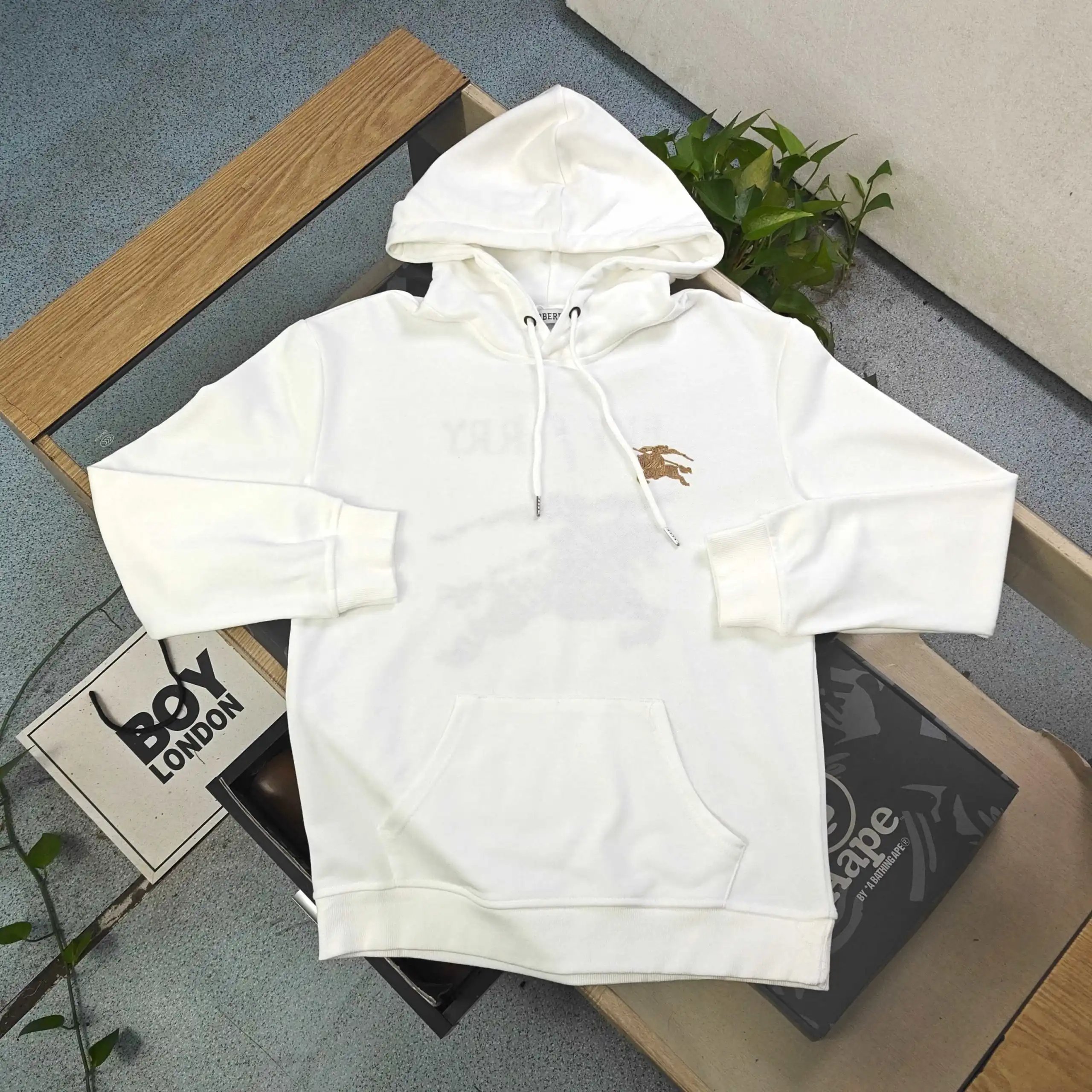 Burberry Hooded sweatshirts with logo patch or embroidered equestrian motif image 10