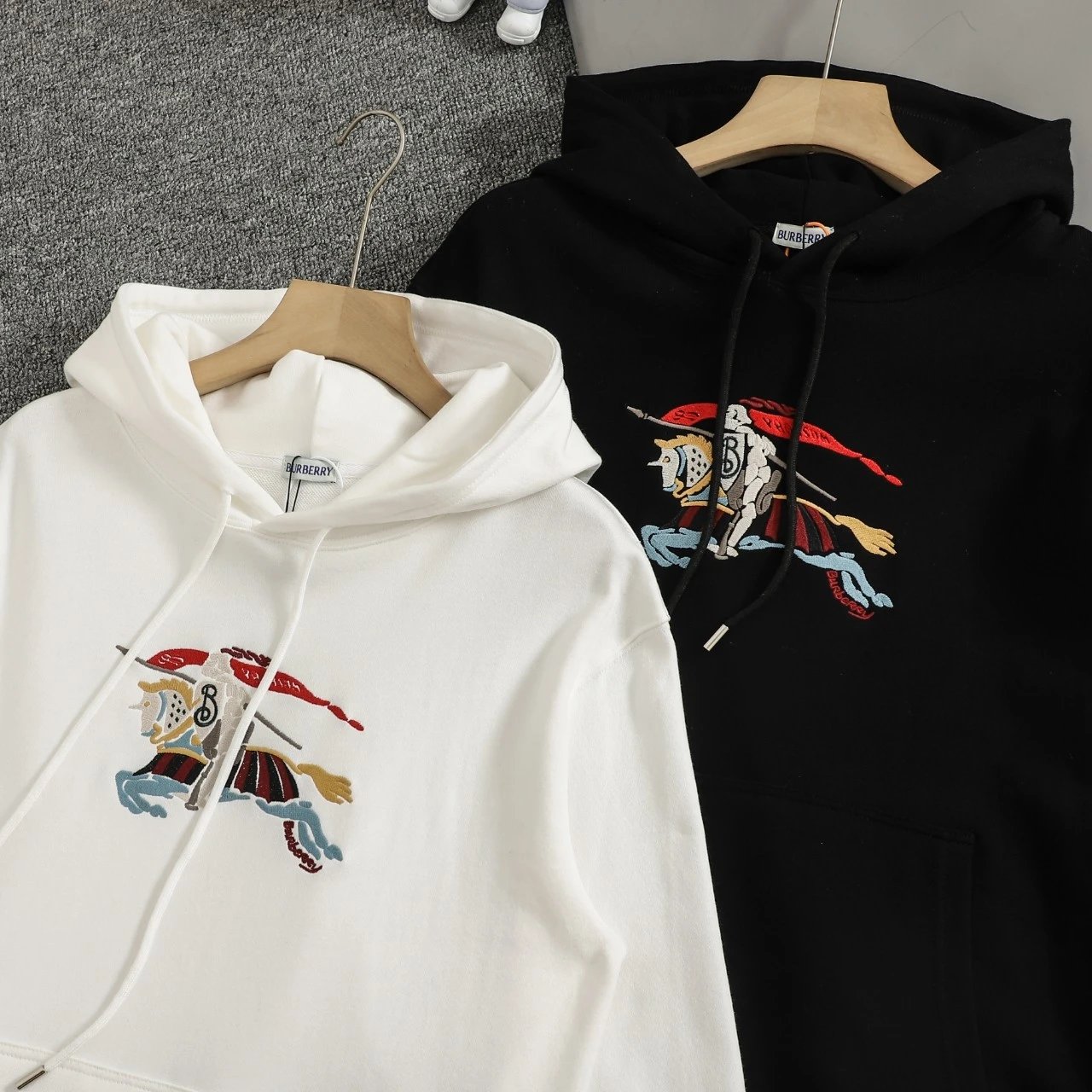 Burberry Hooded sweatshirts with logo patch or embroidered equestrian motif image 6