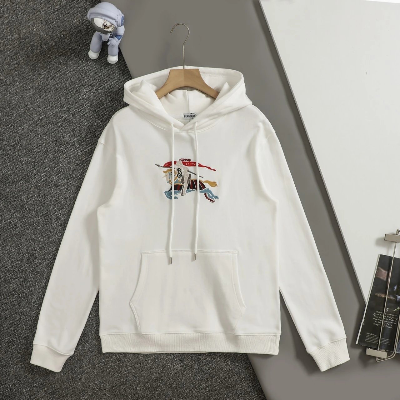 Burberry Hooded sweatshirts with logo patch or embroidered equestrian motif — 4-1