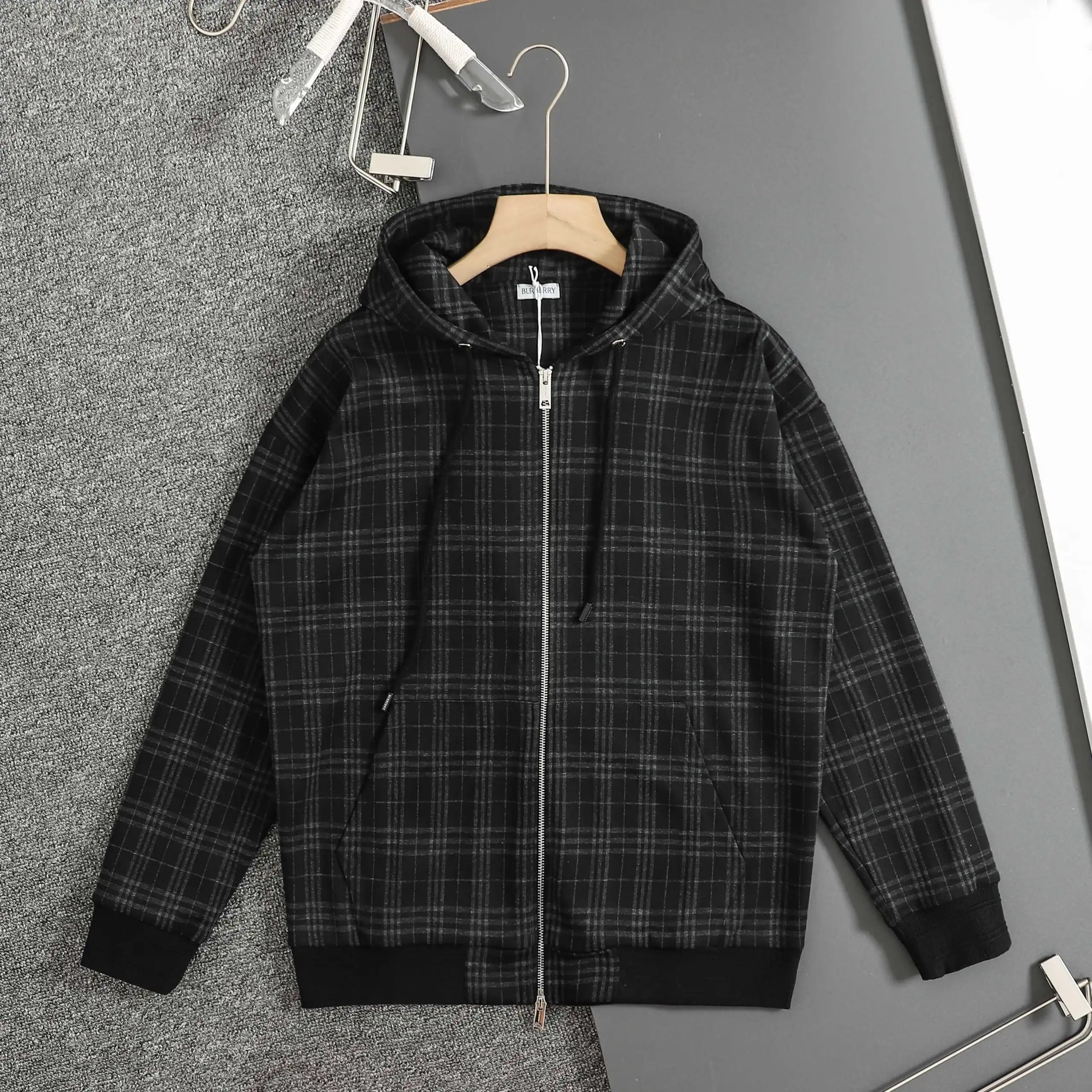 Burberry Hooded sweatshirts with logo patch or embroidered equestrian motif — 3-2