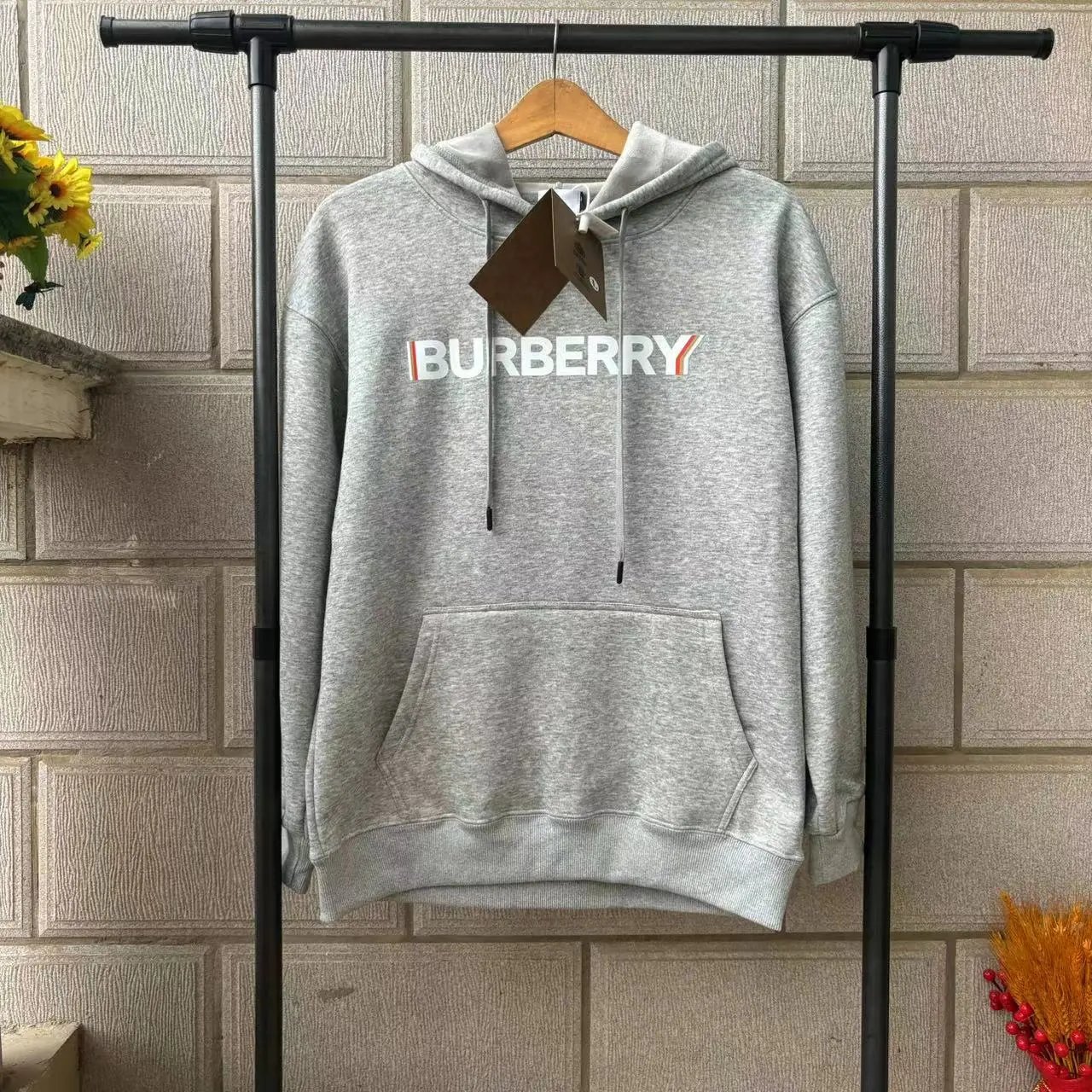 Burberry Hooded sweatshirts with logo patch or embroidered equestrian motif — 11-3
