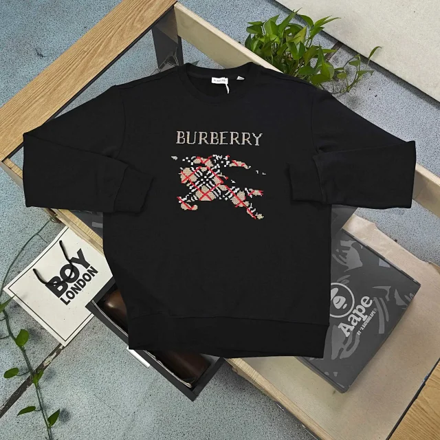 Burberry Hooded sweatshirts with logo patch or embroidered equestrian motif product detail image 67