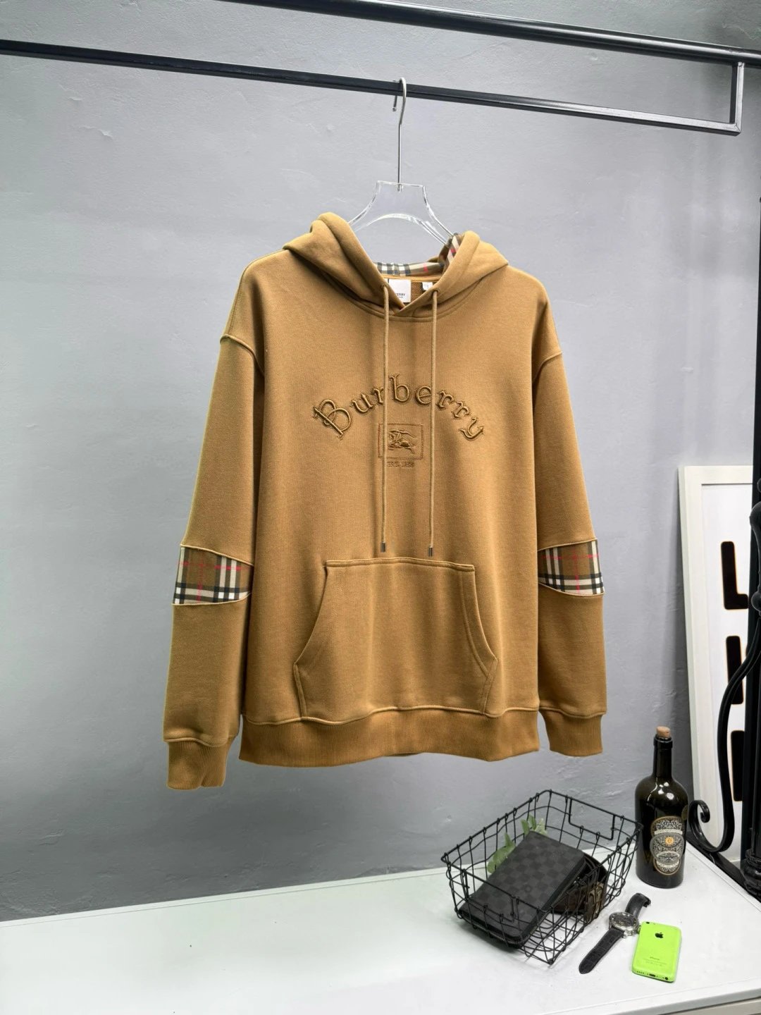 Burberry Hooded sweatshirts with logo patch or embroidered equestrian motif — 2-1
