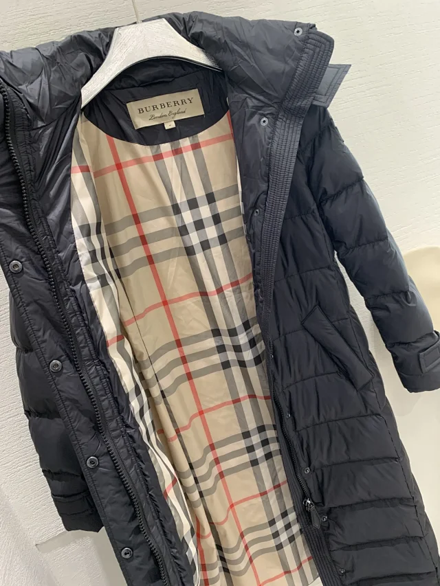 Burberry Down Jackets Hooded Puffer Jacket with Check Lining product detail image 90