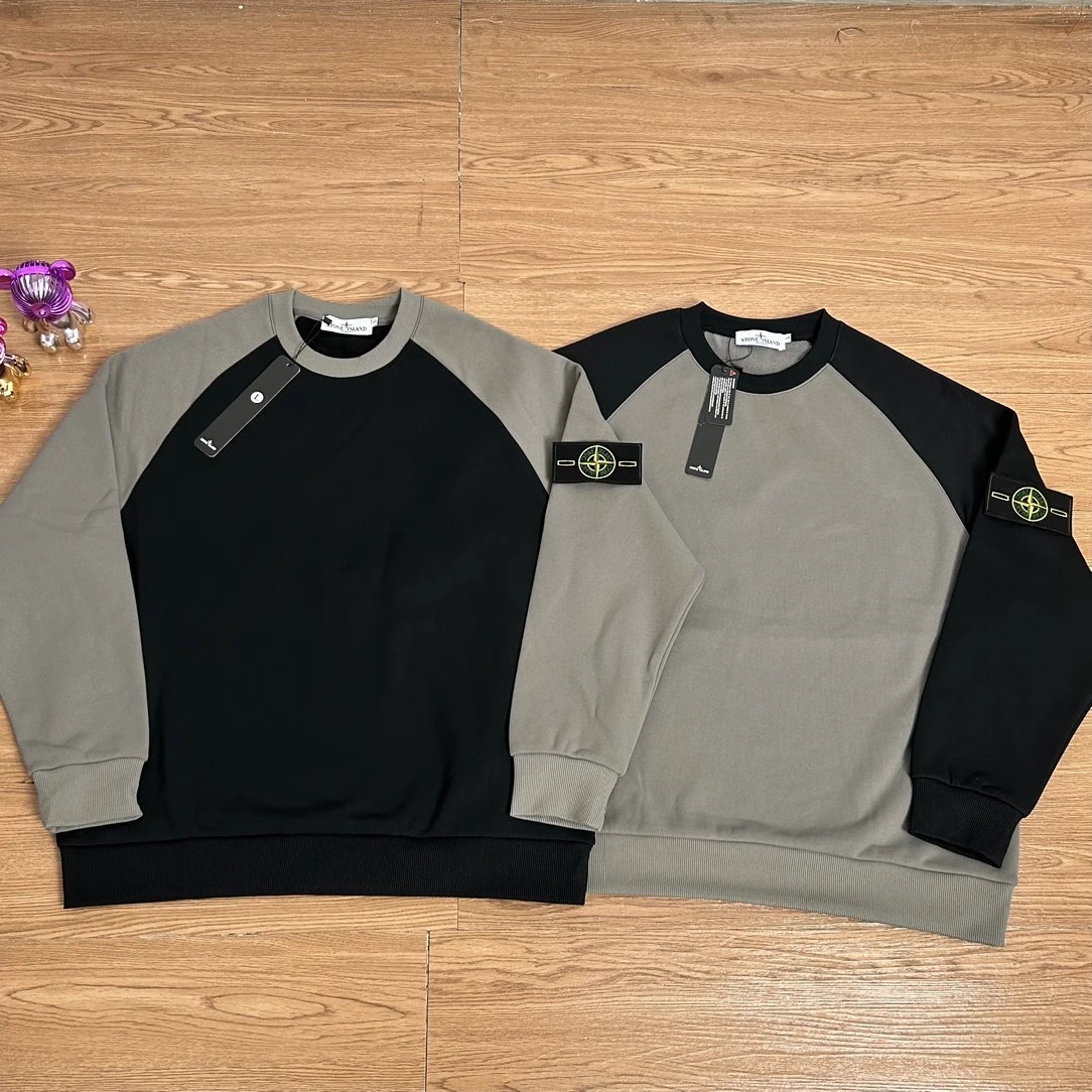 Stone Island White Graphic Print Crewneck Sweatshirt