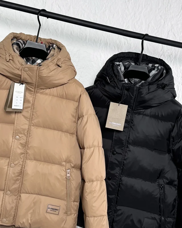 Burberry Down Jackets Hooded Puffer Jacket with Check Lining product detail image 59