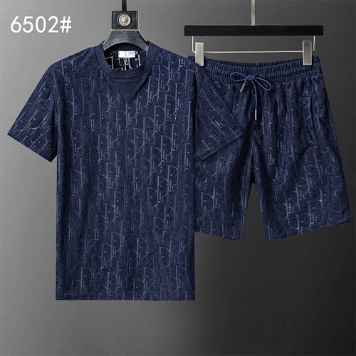 Gucci Matching Sets Short-Sleeve Top and Drawstring Shorts Set — 14
