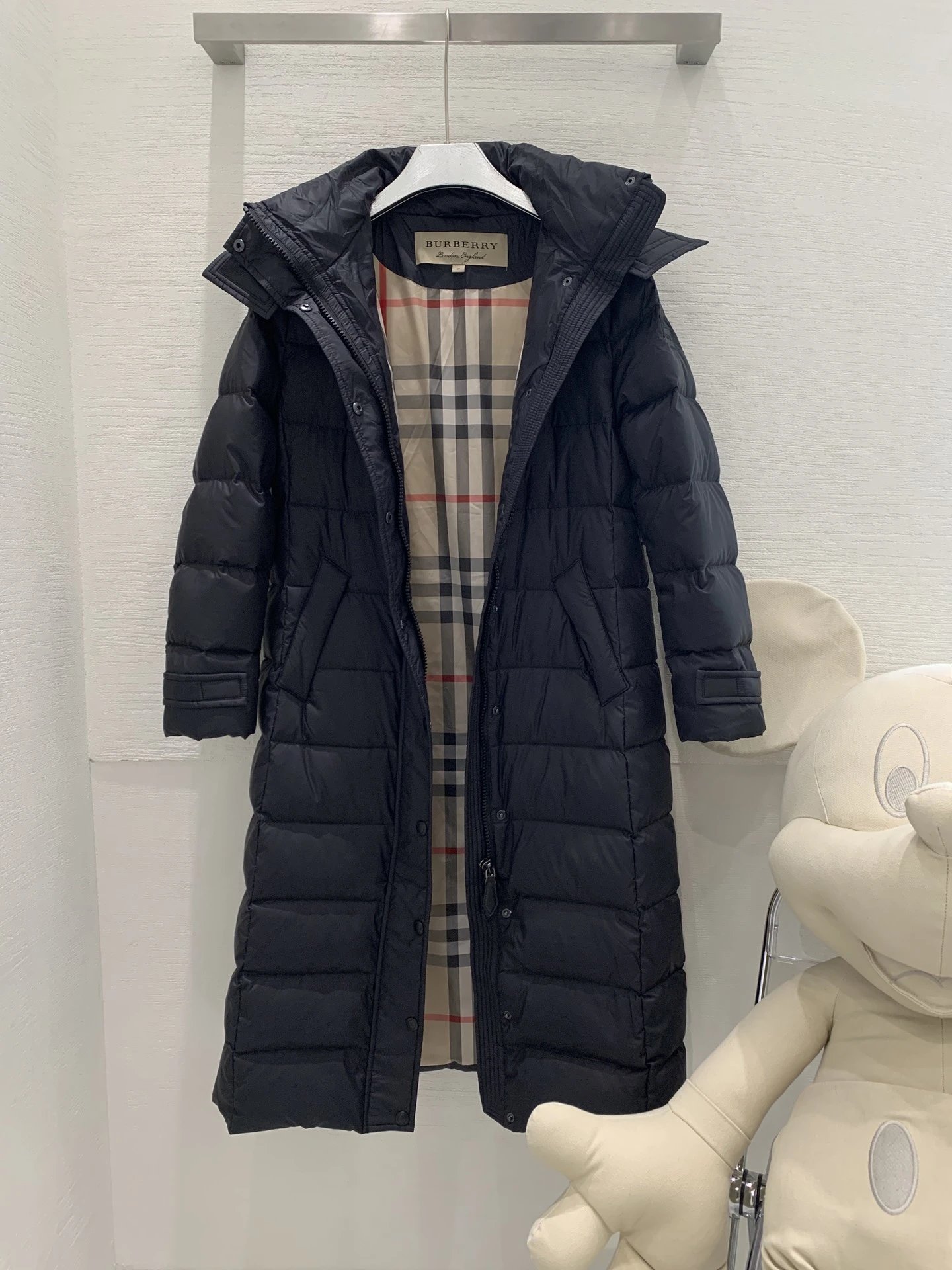 Burberry Down Jackets Hooded Puffer Jacket with Check Lining image 11