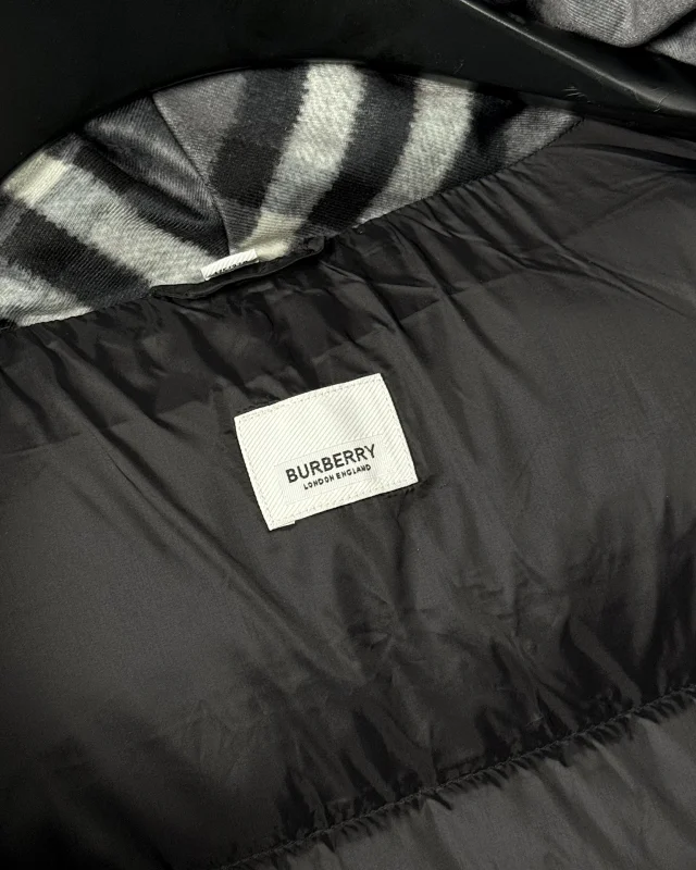 Burberry Down Jackets Hooded Puffer Jacket with Check Lining product detail image 64
