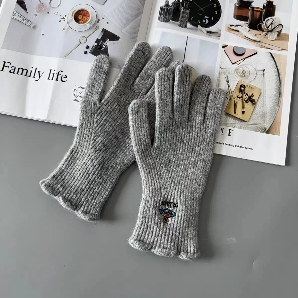 UGG Classic Shearling Cuff Gloves Pink Gloves - 9