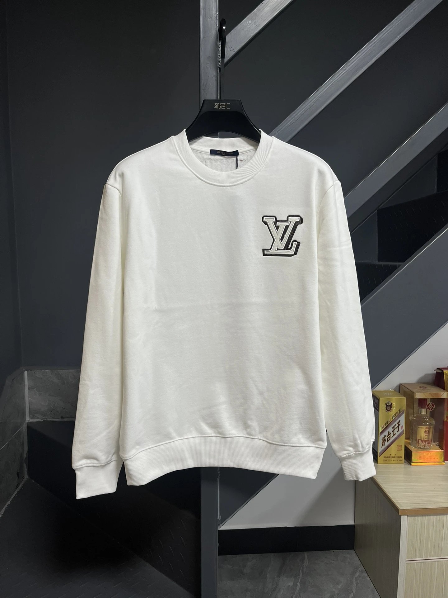 Louis Vuitton Knitwear Crewneck logo knit sweater — Classic logo appliqué embroidery – white