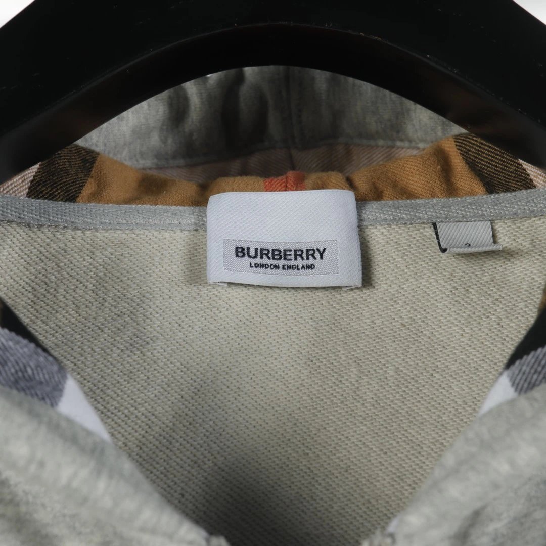 Burberry卫衣  10