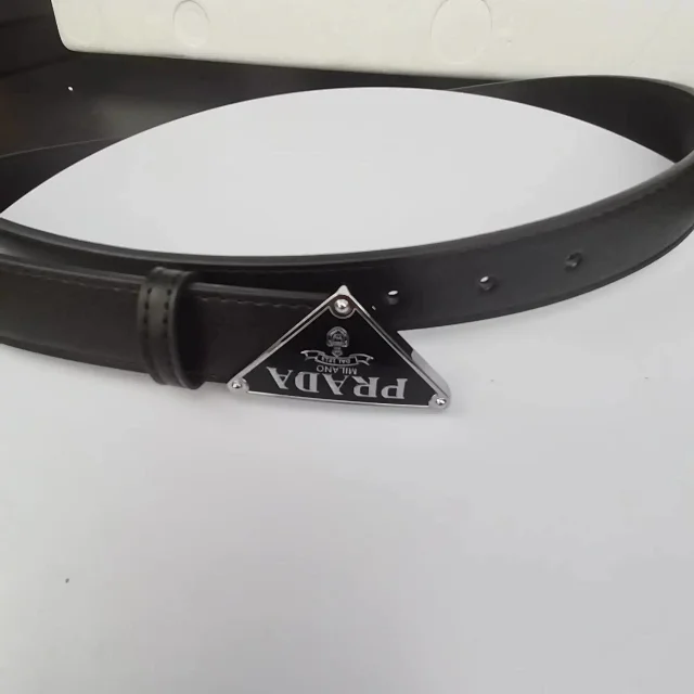 Louis Vuitton Belts Black crocodile-embossed belt with crystal LV buckle product detail image 14