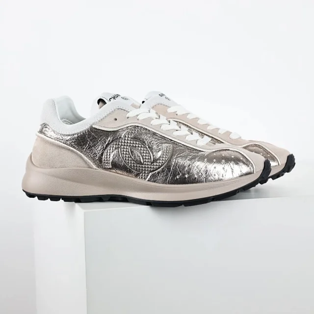 Chanel Sneakers Quilted low-top product detail image 42