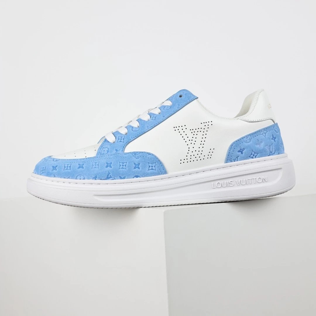 Louis Vuitton Sneakers Low-top monogram leather — LV board shoes white blue