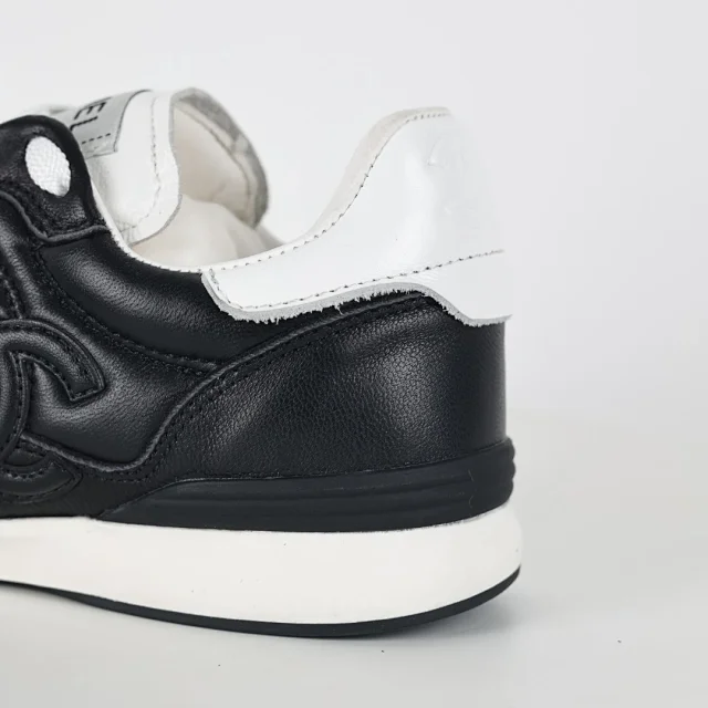 Chanel Sneakers Quilted low-top product detail image 27