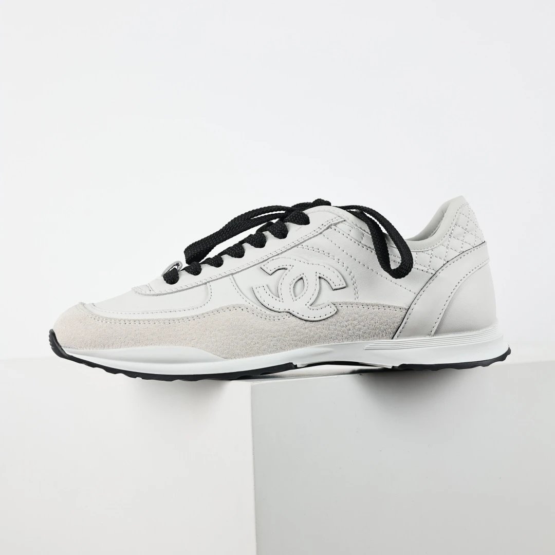 Chanel Sneakers Quilted low-top — Chanel new panda board shoes white and black