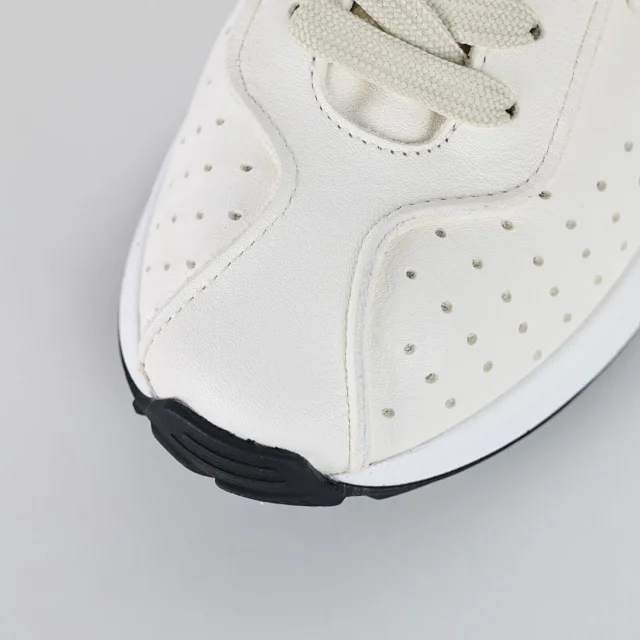 Chanel Sneakers Quilted low-top product detail image 31
