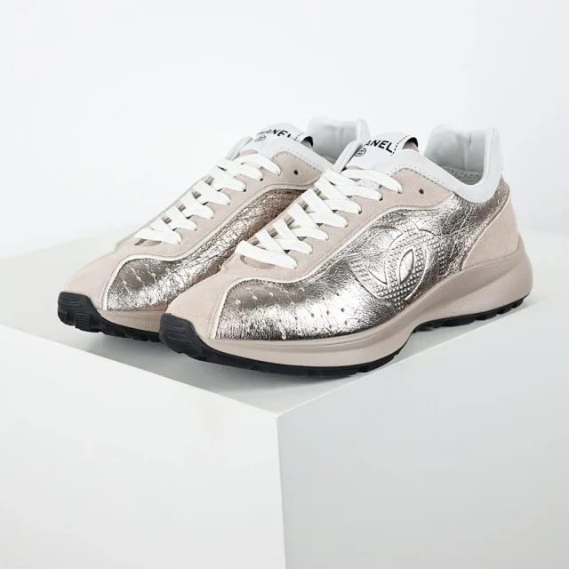 Chanel Sneakers Quilted low-top product detail image 43