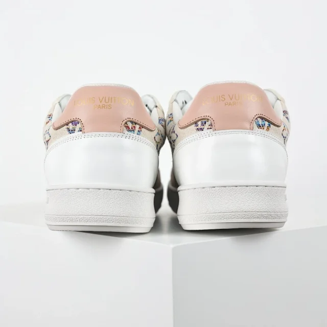 Louis Vuitton Sneakers Low-top lace-up product detail image 16