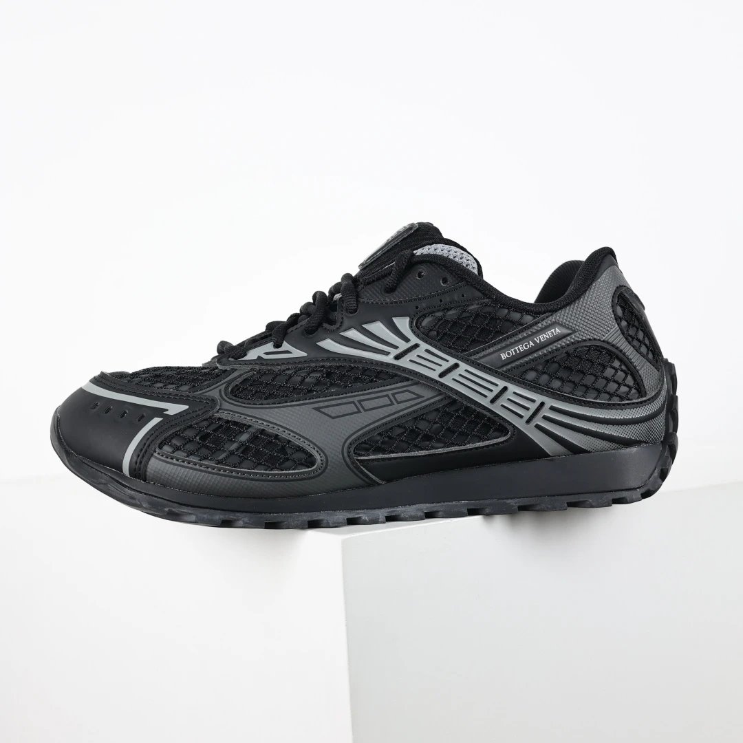 Bottega Veneta Sneakers Orbit low-top mesh — Bottega Veneta Running Shoes Black and Silver