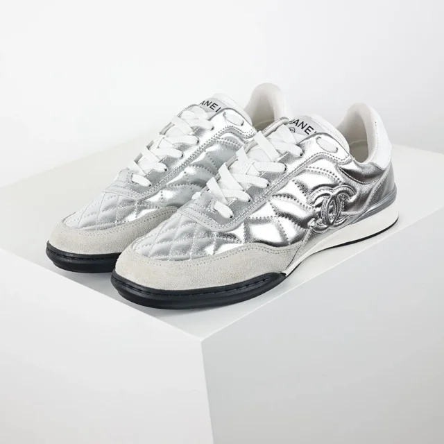 Chanel Sneakers Quilted low-top product detail image 9