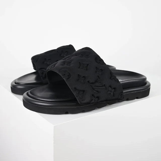 Louis Vuitton Slippers C8 Monogram Hook-and-Loop Strap Slides product detail image 9