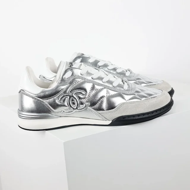 Chanel Sneakers Quilted low-top product detail image 8