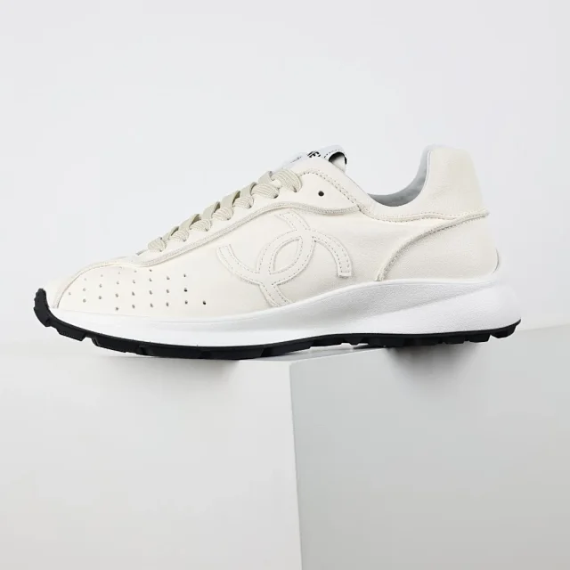 Chanel Sneakers Quilted low-top product detail image 29