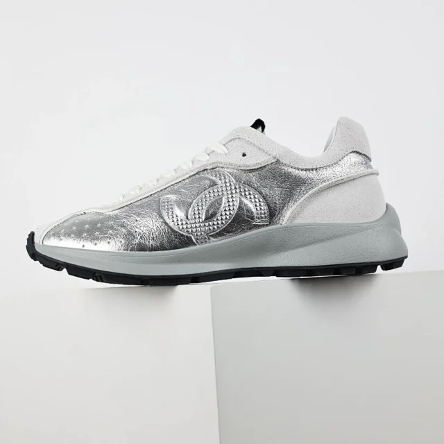 Chanel Sneakers Quilted low-top product detail image 49