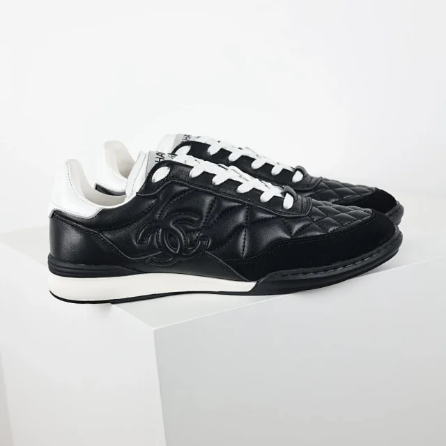 Chanel Sneakers Quilted low-top product detail image 25