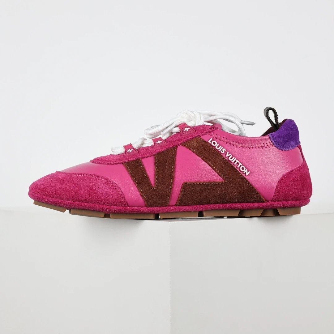 Louis Vuitton Sneakers Low-Profile Lace-Up with V Overlays — LV ballet sports shoes rose red