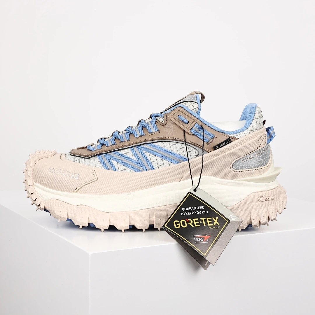 Moncler Sneakers Rugged tread with lug sole — Mask/Moncler white blue