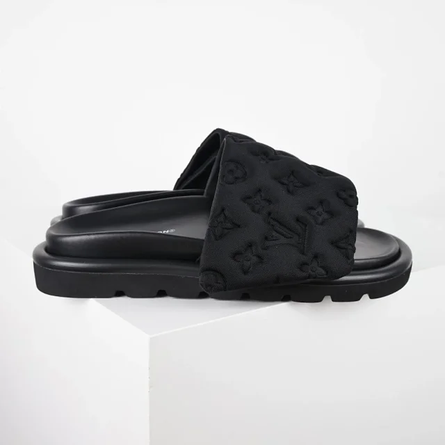 Louis Vuitton Slippers C8 Monogram Hook-and-Loop Strap Slides product detail image 8