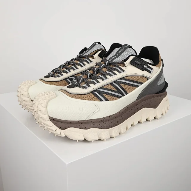 Moncler Sneakers Rugged tread with lug sole product detail image 7