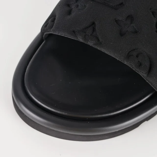 Louis Vuitton Slippers C8 Monogram Hook-and-Loop Strap Slides product detail image 6