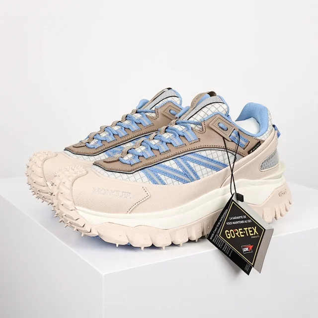 Moncler Sneakers Rugged tread with lug sole product detail image 15