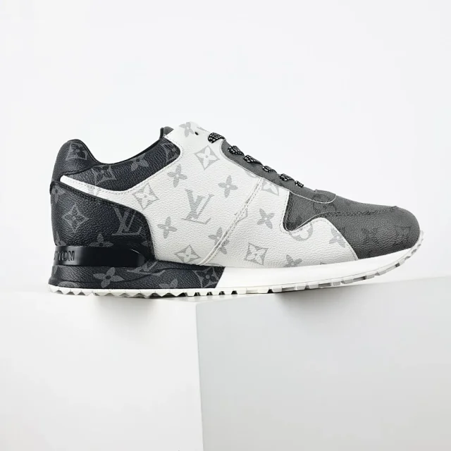 Louis Vuitton Sneakers Run Away product detail image 41
