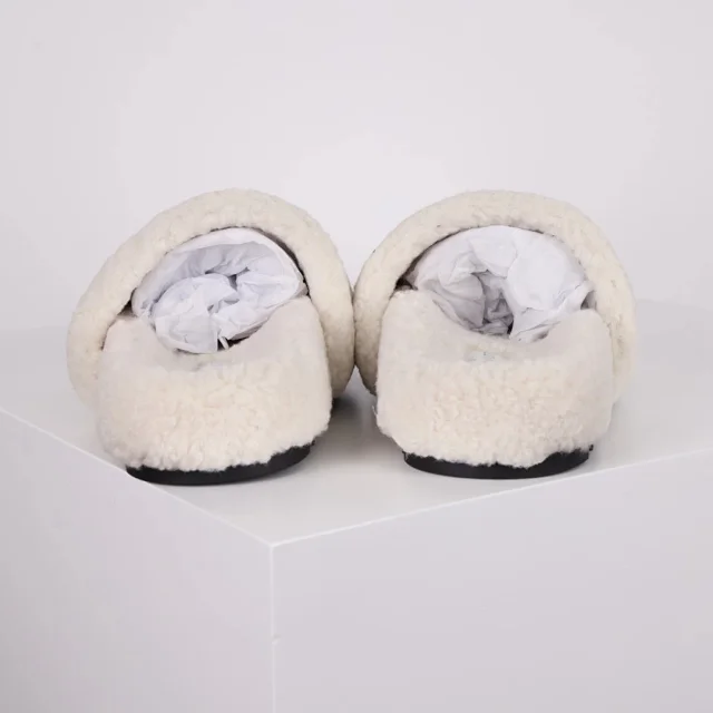 Louis Vuitton Slippers A2 plush open-toe slide product detail image 5