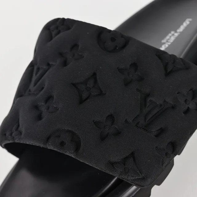 Louis Vuitton Slippers C8 Monogram Hook-and-Loop Strap Slides product detail image 5