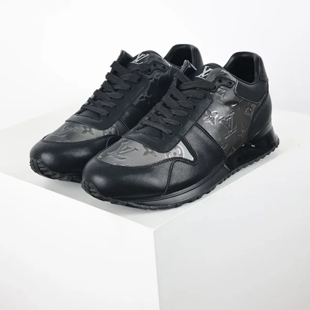 Louis Vuitton Sneakers Run Away product detail image 8