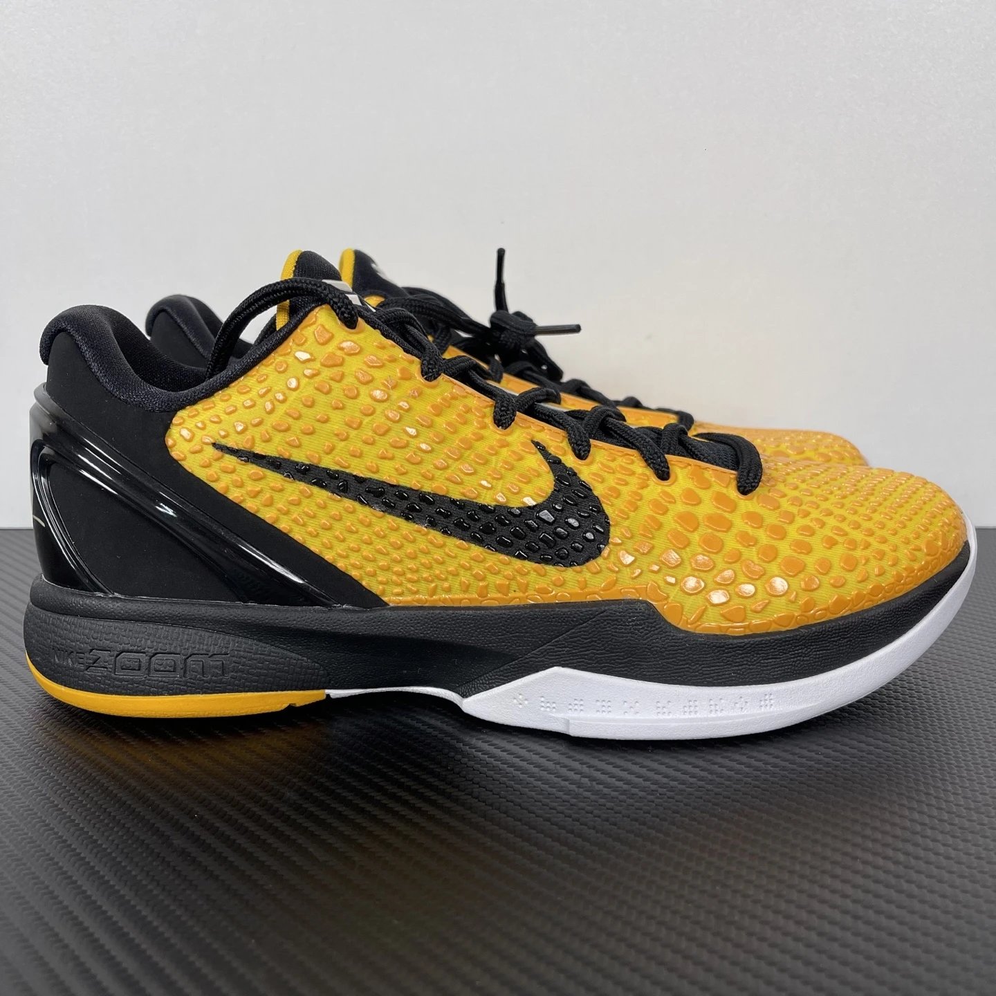 Kobe 6 Black Yellow 429659-700