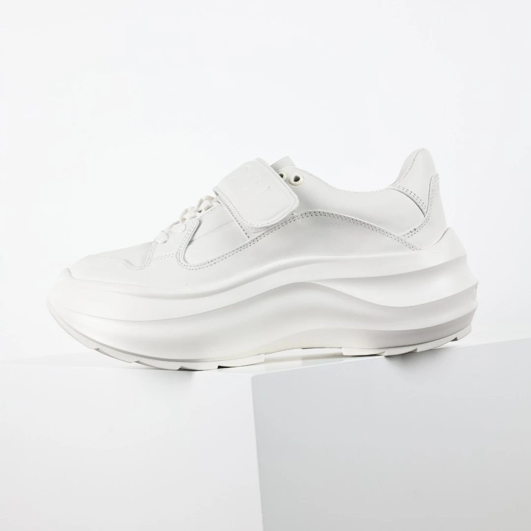 Gucci Sneakers Low-top GG canvas with Web stripe — Gucci 2024 Star Edition Torre Shoes