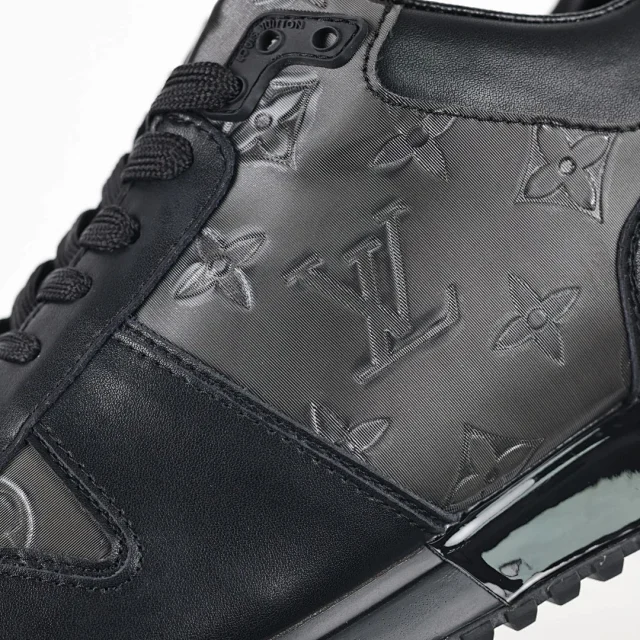 Louis Vuitton Sneakers Run Away product detail image 3