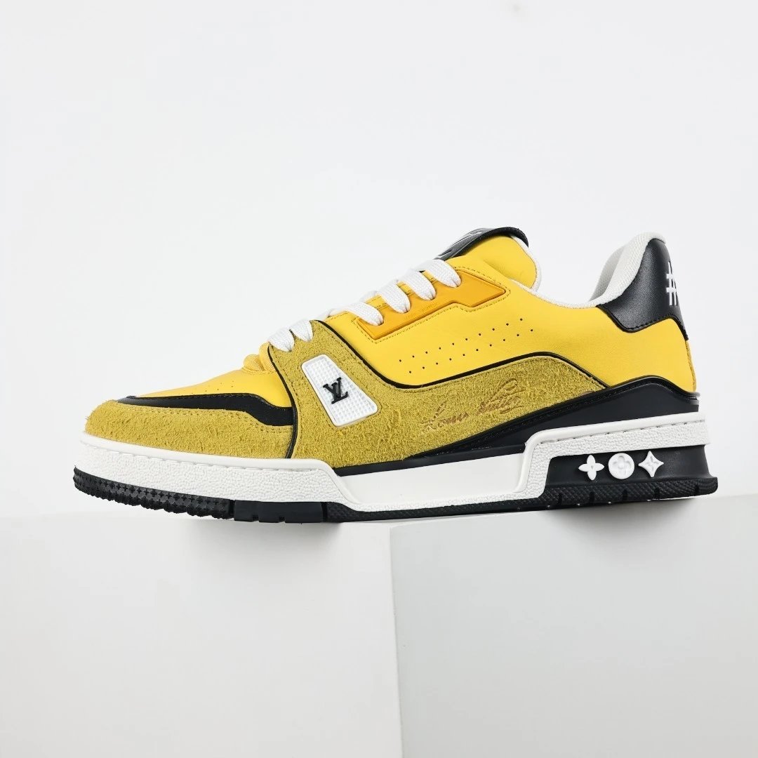 Louis Vuitton Sneakers LV Trainer — LV Tariner yellow