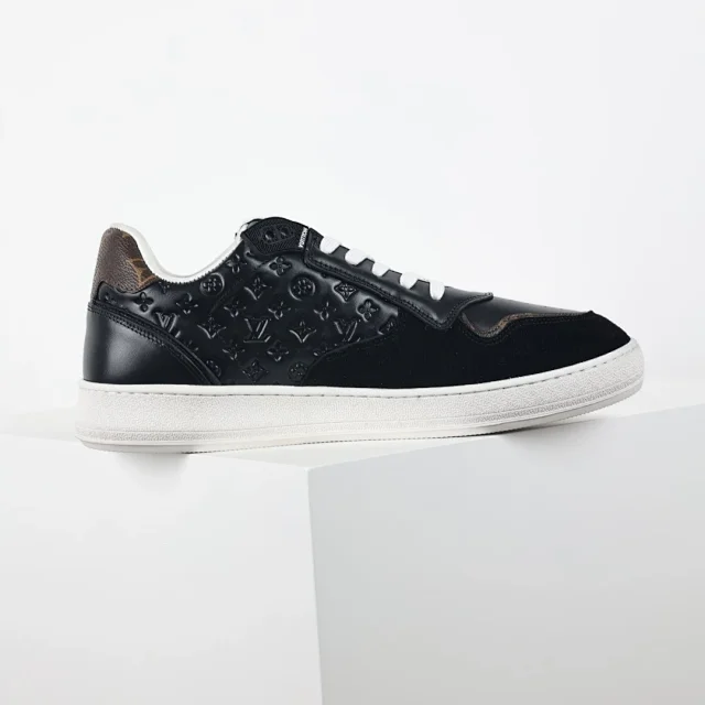 Louis Vuitton Sneakers Low-top lace-up product detail image 31