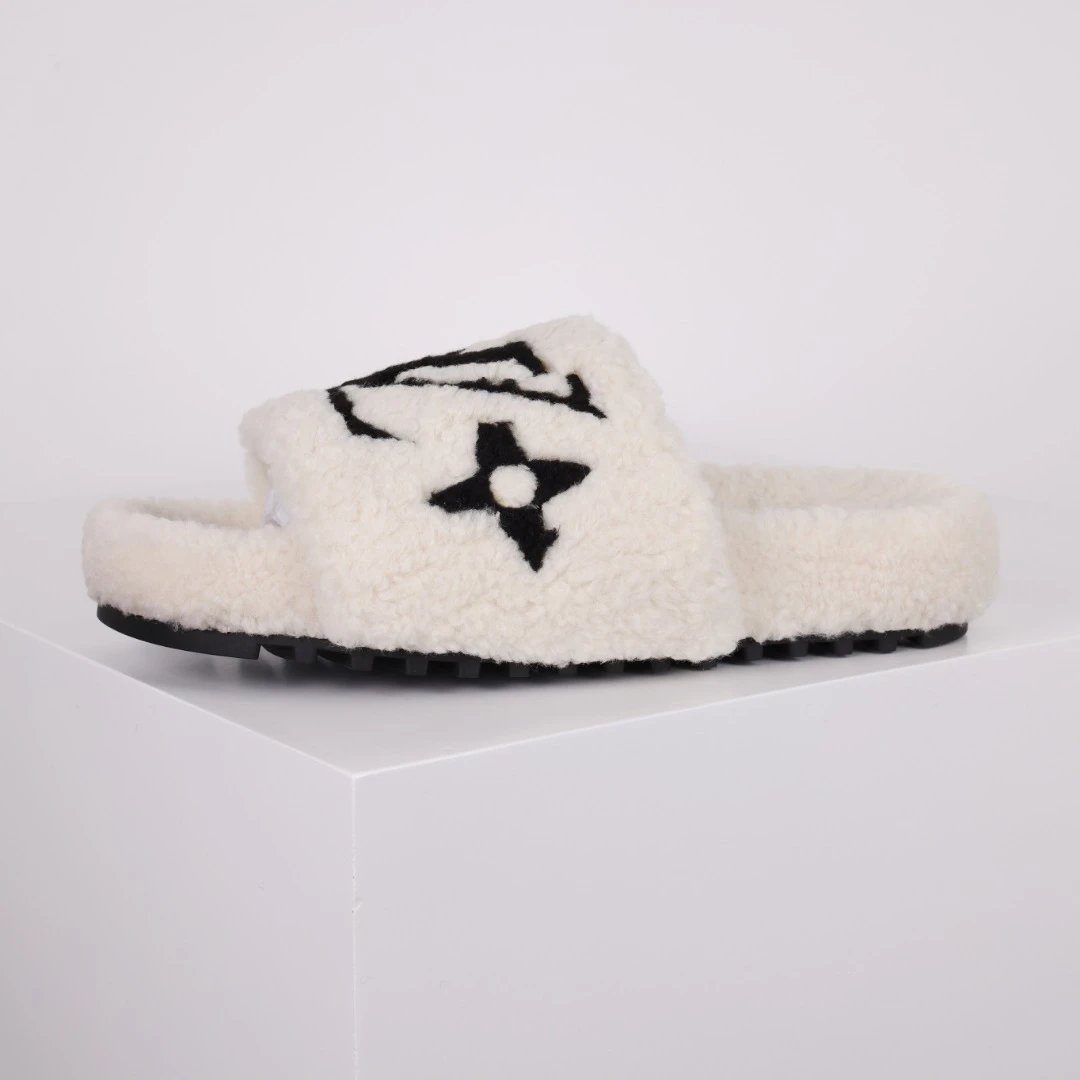 Louis Vuitton Slippers A2 plush open-toe slide variant SOURCE-sku:131594647777