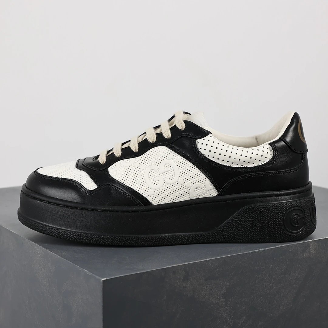 Gucci Sneakers Low-Top Chunky Platform — Gucci Biscuit Shoes Black and White